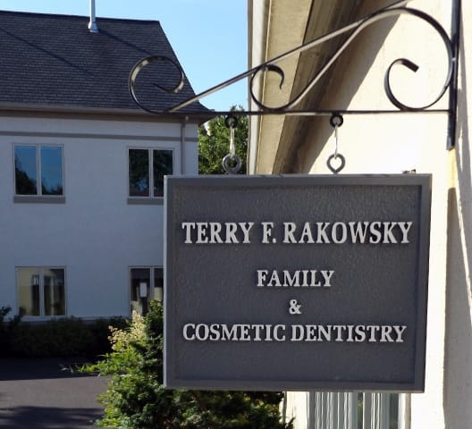 Sign outside the dental office of Terry F Rakowsky DMD