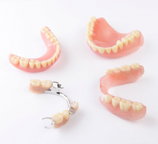 Full and partial dentures in Doylestown